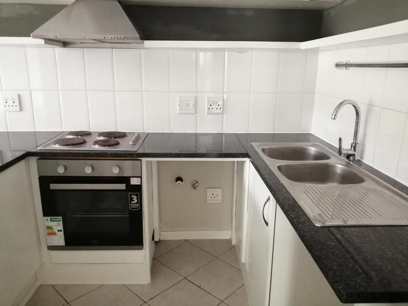 2 Bedroom Property for Sale in Somerset West Western Cape